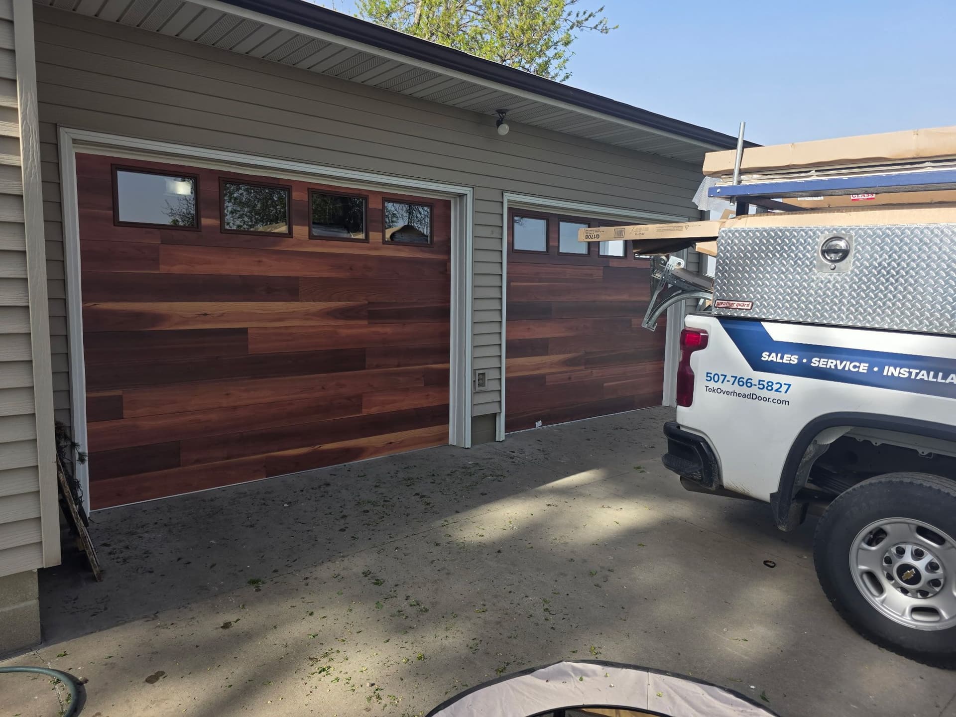 Gallery photos for Raynor Cedar Plank Wood-Tone Garage Doors That Actually Turn Heads: Image #3