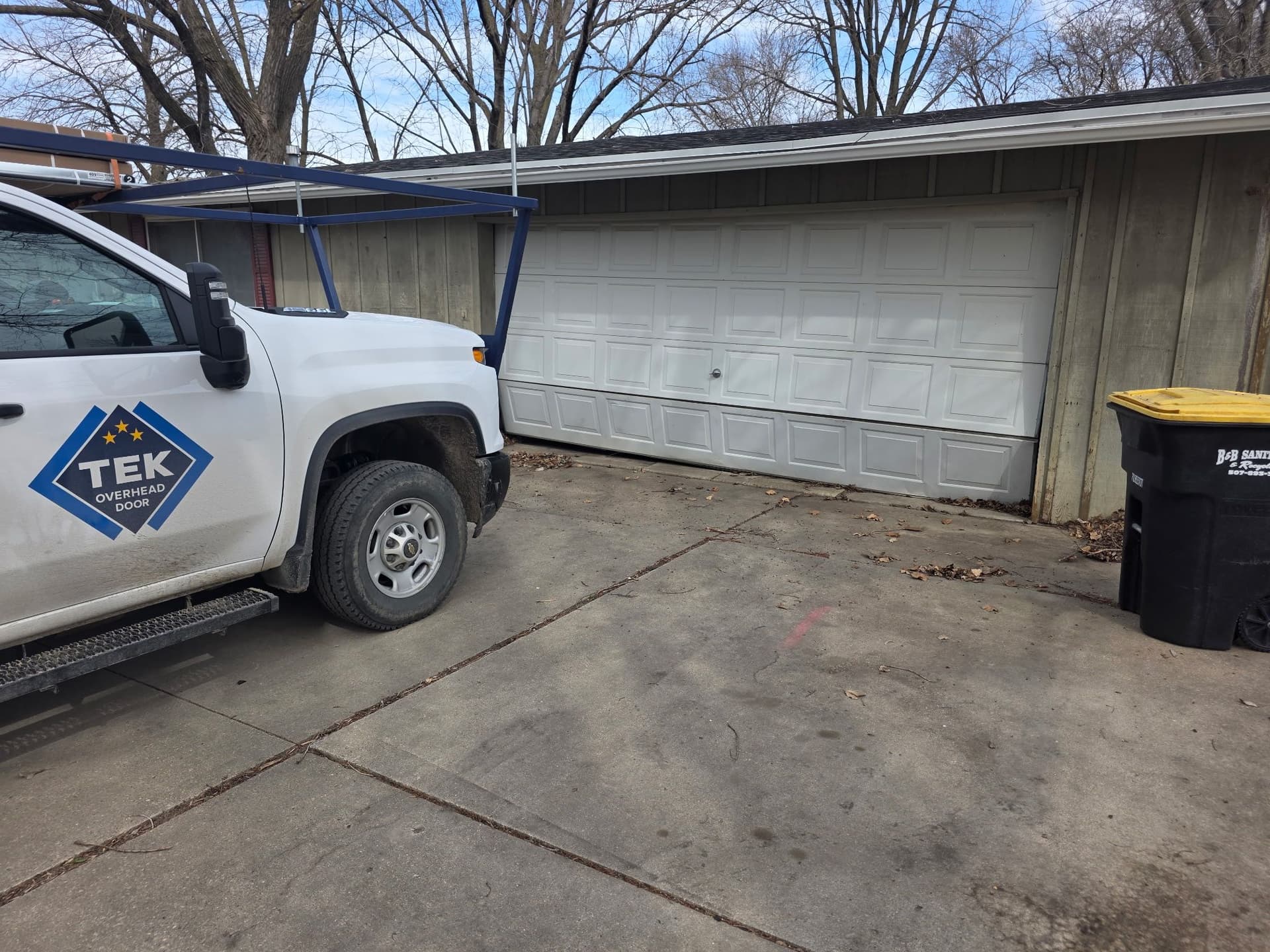Gallery photos for Garage Door Upgrade with a 16x7 White Colonial Door: Image #1