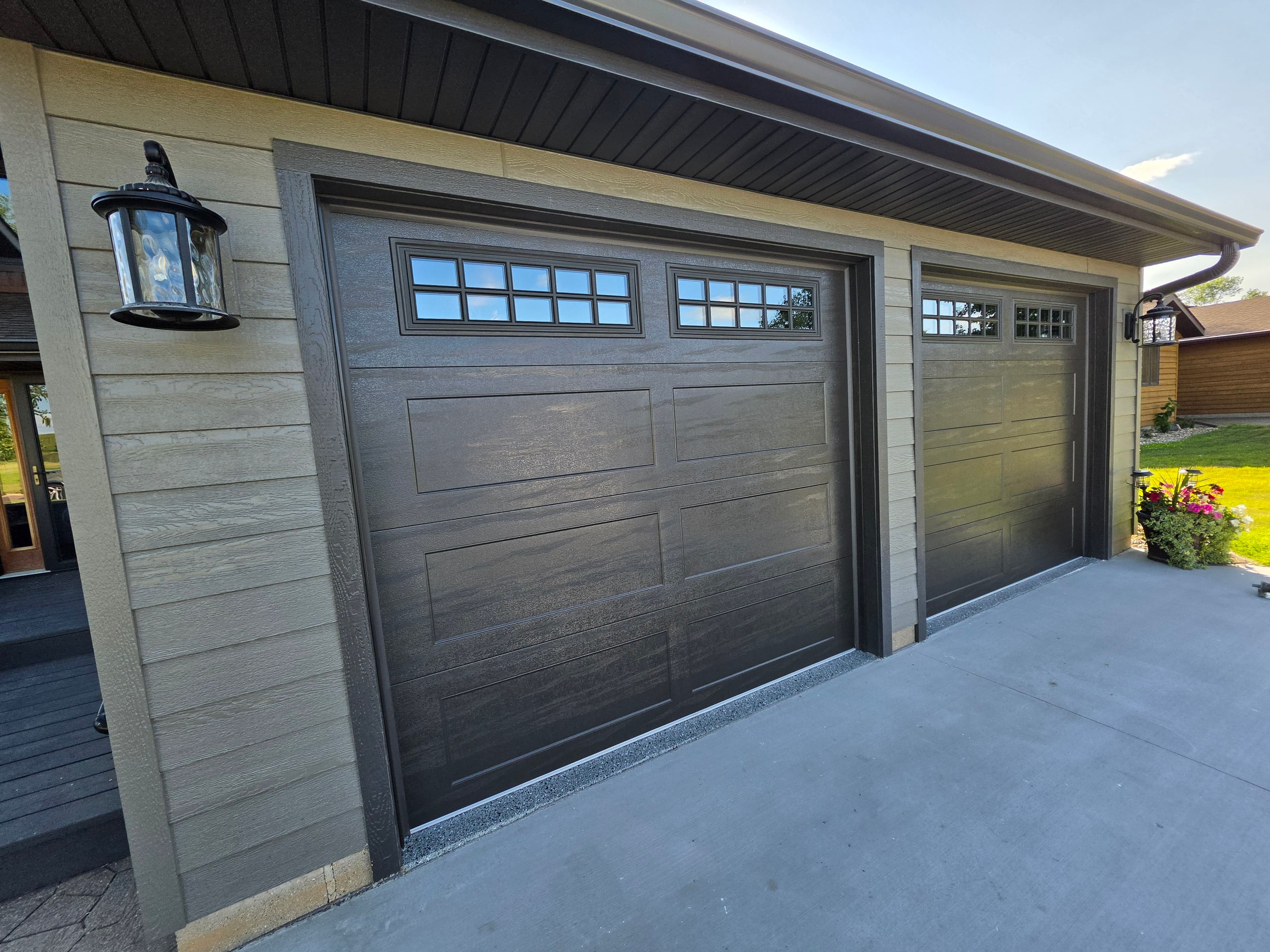 Project Raynor AP200 Garage Door Installation Done Right image