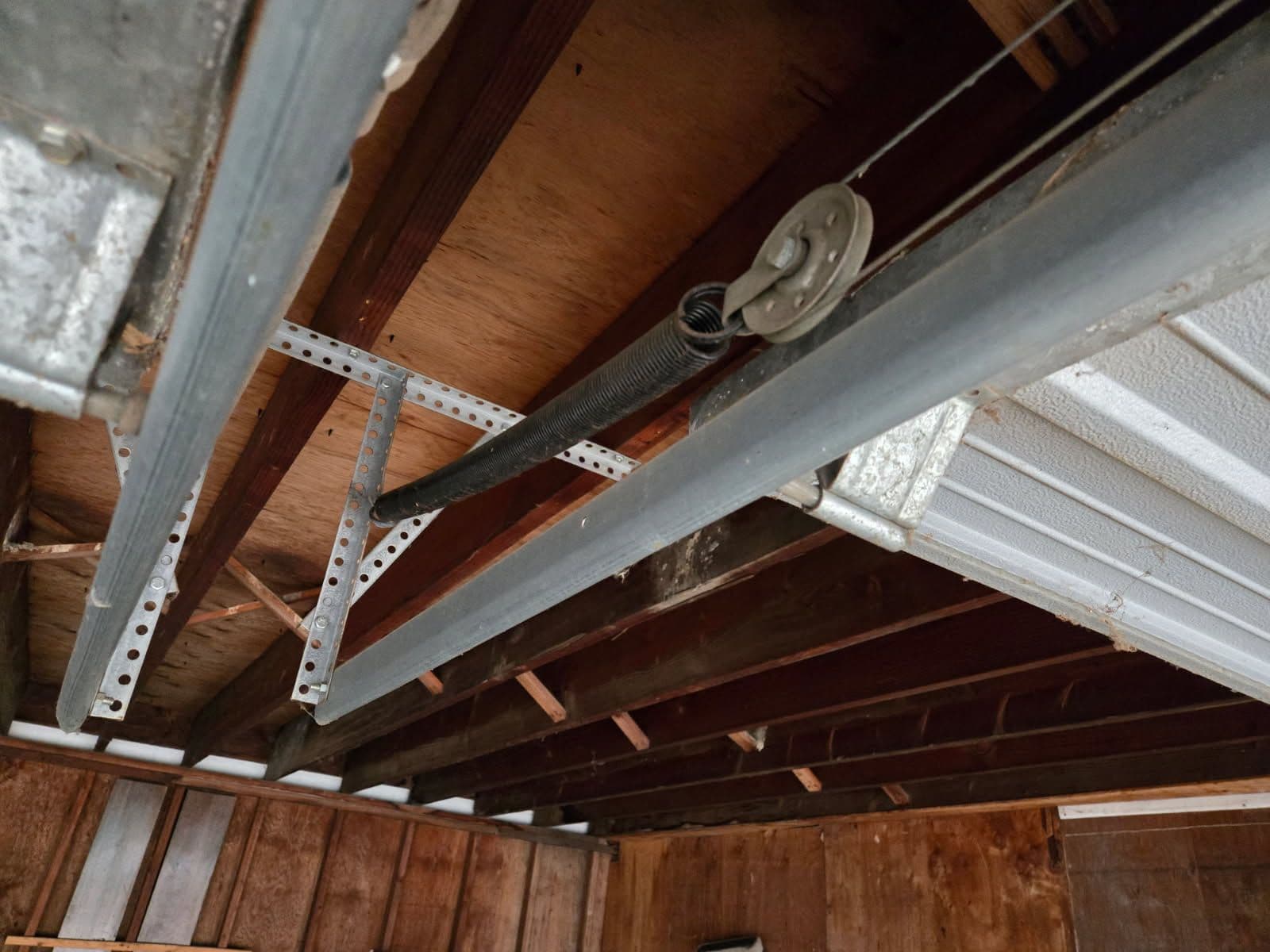 Enhanced Garage Safety with Added Safety Cables